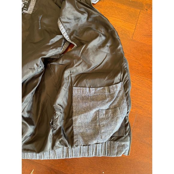 CROOKS & CASTLES Original Troublemakers Embroidered Vest, Gray (M) - Picture 7 of 8